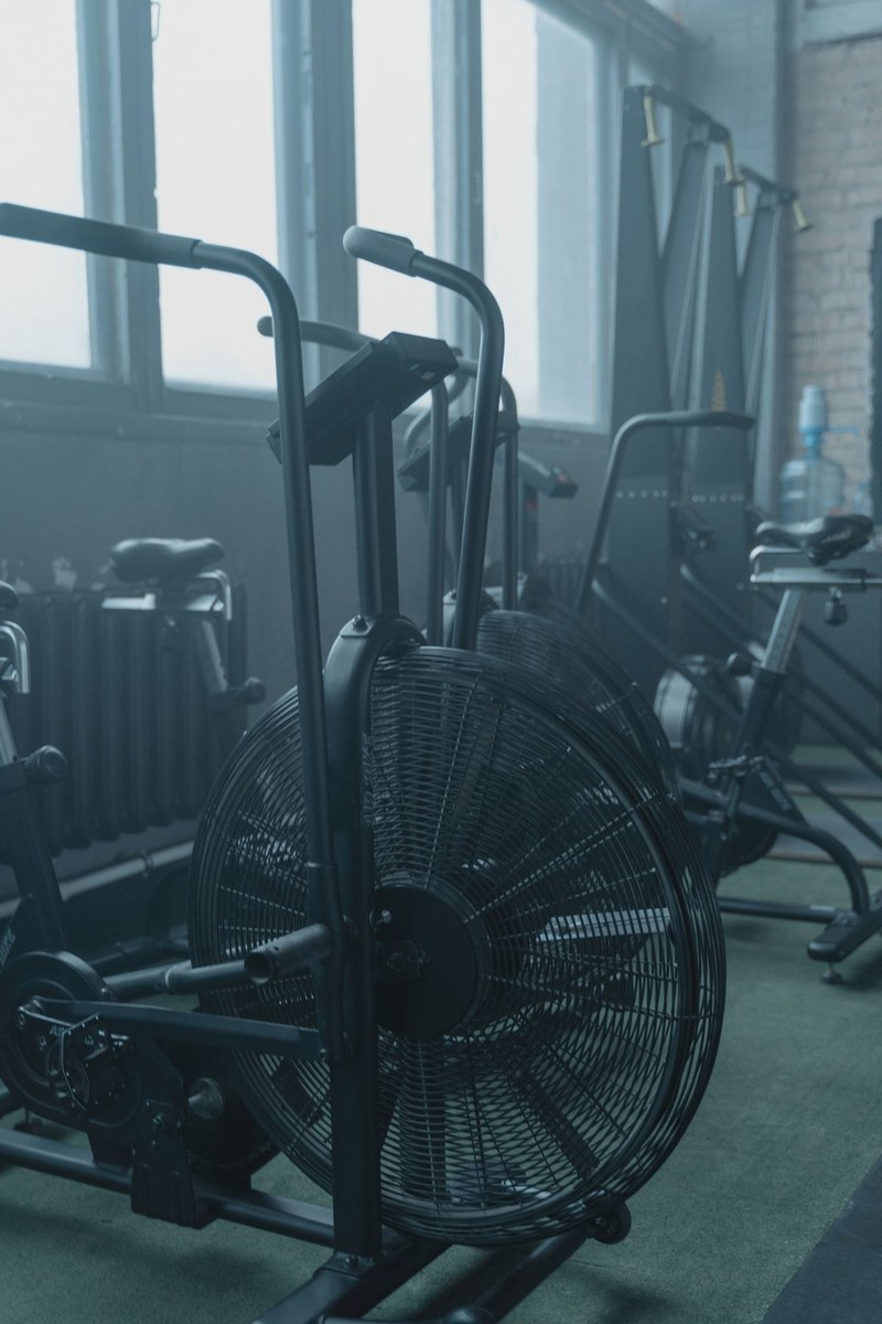 Home Exercise Bikes: Fit, Sessions, Checklist